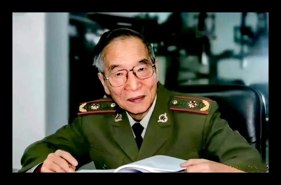 请停留5秒钟，从心底向中国北斗先驱许其凤致敬！！请记住他对中国北斗卫星事业的贡献