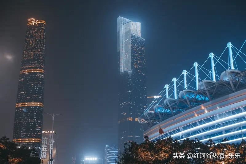 珠海在广东算什么档位？看到几位网友的评价。

网友A：我感觉，如果广东是一个家庭