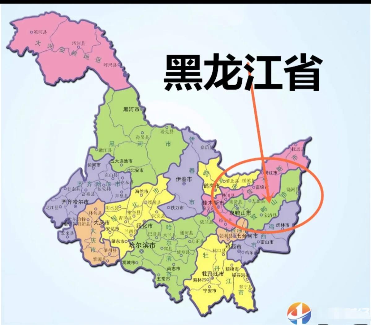 双鸭山市别称煤城，地处黑龙江省东北部，北临辽阔的三江平原腹地，南面是连绵的群山，