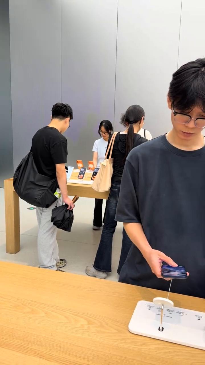 而家十三号系七百二十八号。