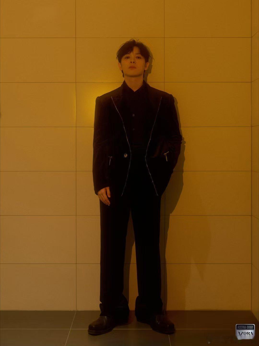 歌手直播尤长靖李泉好高级歌手2026 极简编排弱化多余的配乐干扰，完整放大两个人
