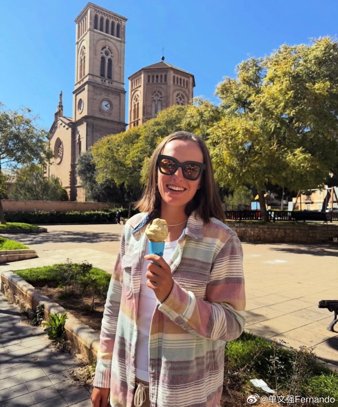 斯瓦泰克！！！和姐姐和爸爸一起玩Iga全新面貌，在西班牙🇪🇸马洛卡纳达尔网球