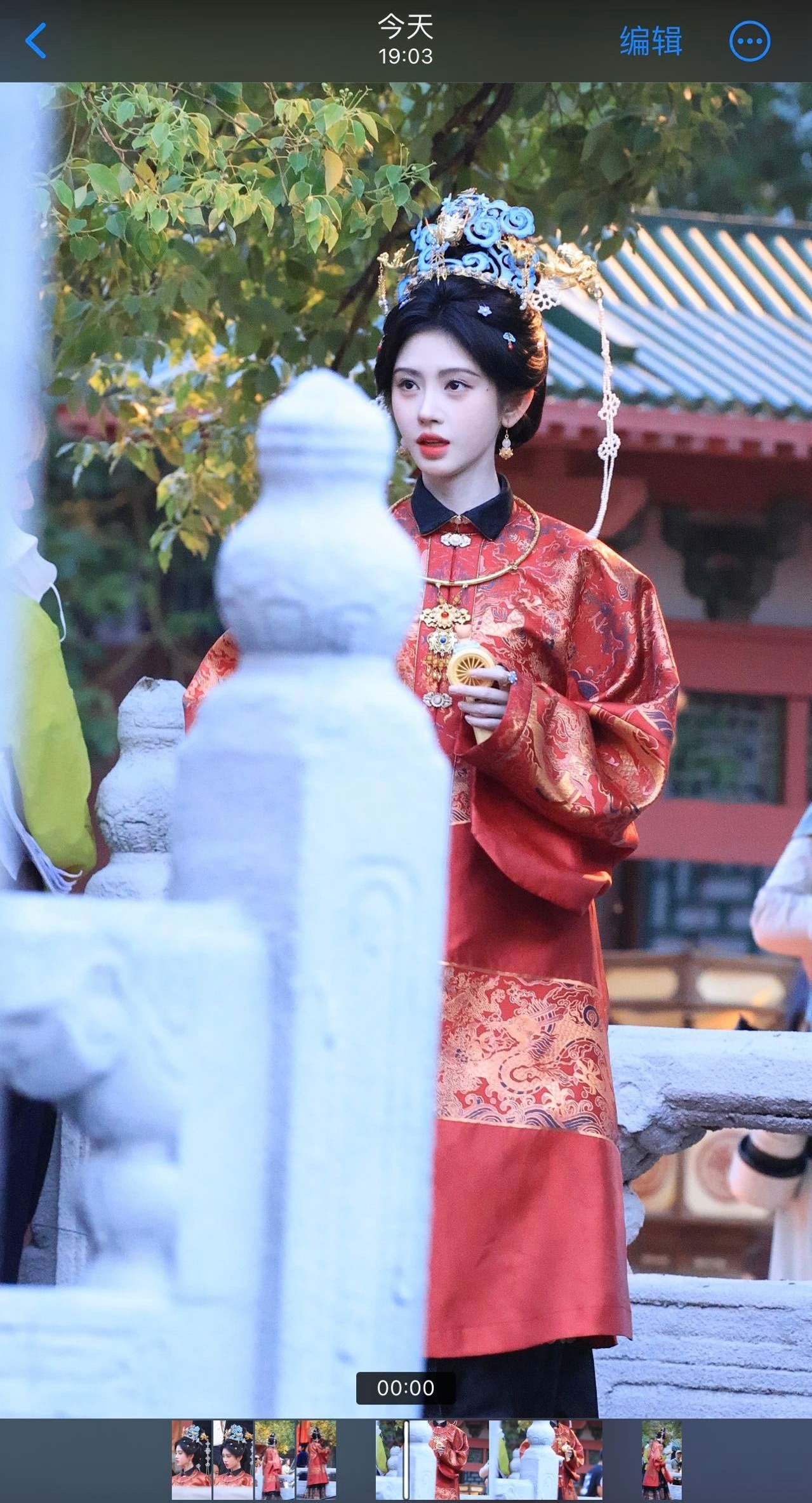 鞠婧祎苏绿夏鞠婧祎万花世界﻿ 我小时候就被母后抱过