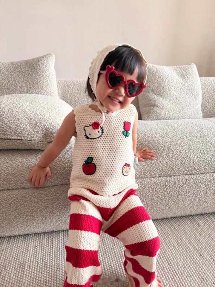 明道2岁女儿近照明道2岁女儿正脸照 明道2岁女儿近照，颜值好高太漂亮了 