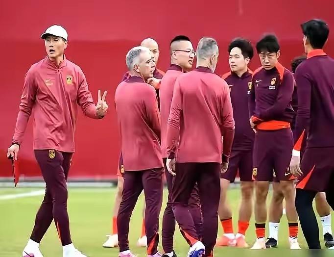 邵佳一真正“邵家军”26人大名单出炉，8名U23队员入围，申花刘诚宇强势入围，老