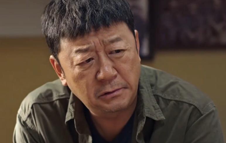 《生逢其时》 故事改编自韩十三的小说《近邻》-。 剧版做了一个关键的改编：原著里