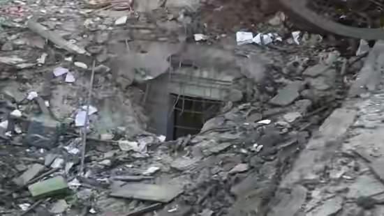 伊朗导弹直接击穿以安全屋，致9死11失踪，现场一片废墟，伊朗的导弹威慑力越来越强