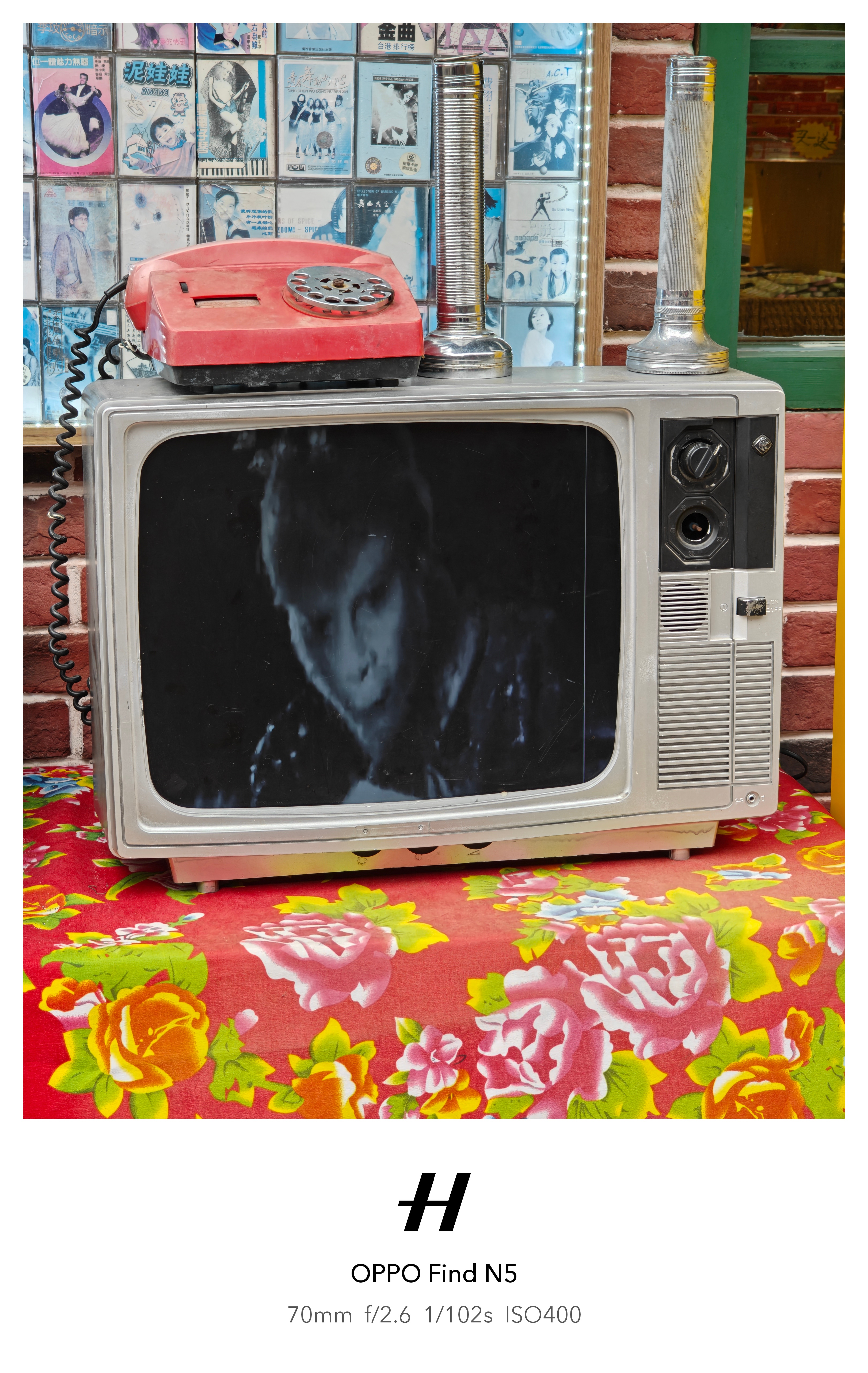 小伙伴们早，今天天气不错，又是努力搬砖的一天[努力] ​​​