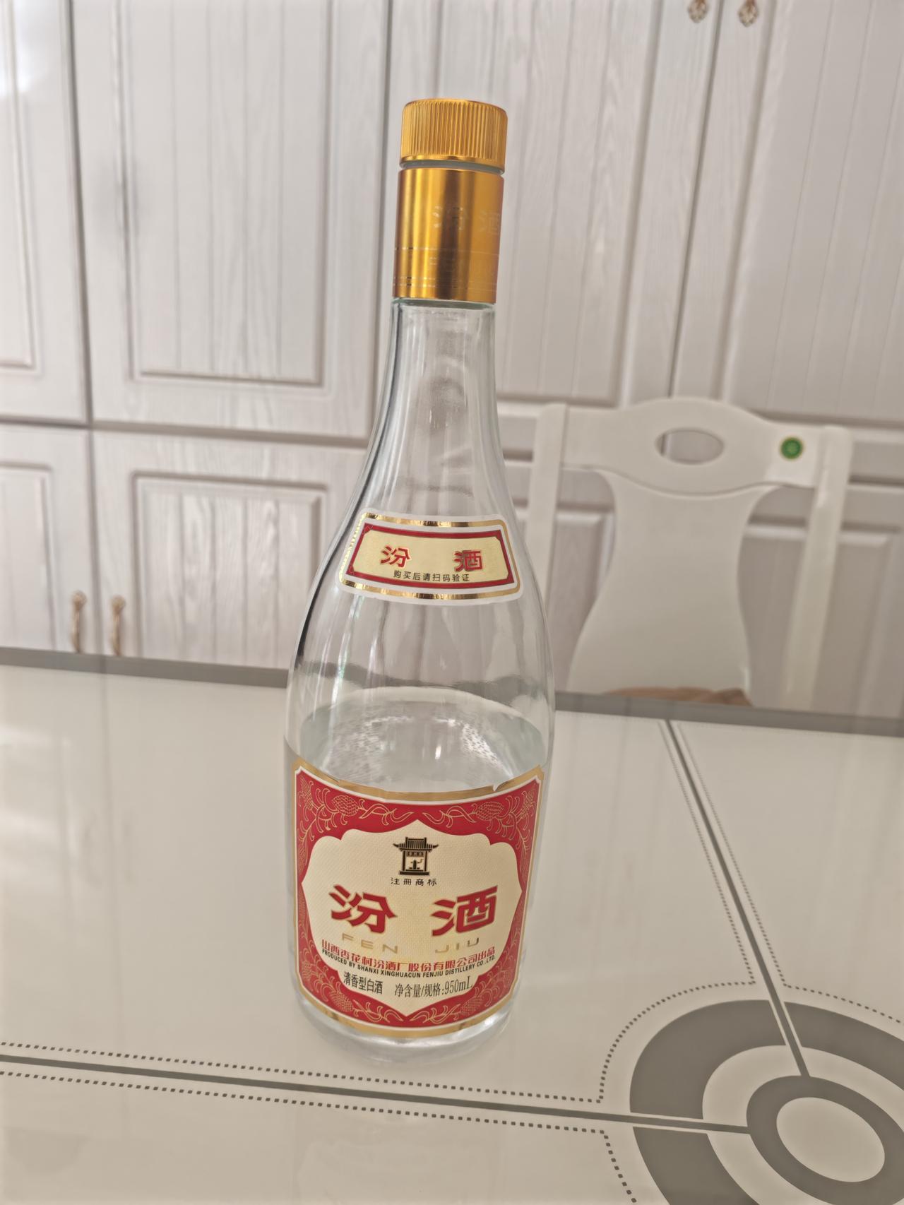 汾酒喝了二十几年了，发现新大陆了，这个将军汾，真的是性价比高得离谱！
不到一百的