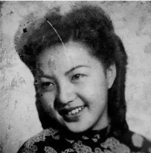 1919年，61岁的康有为娶了18岁的张光，几年后，康有为的身体就不行了。于是他