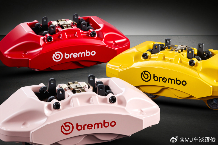 以前经常在主机厂的发布会 PPT 上反复看到的布雷博（Brembo），现在也走到
