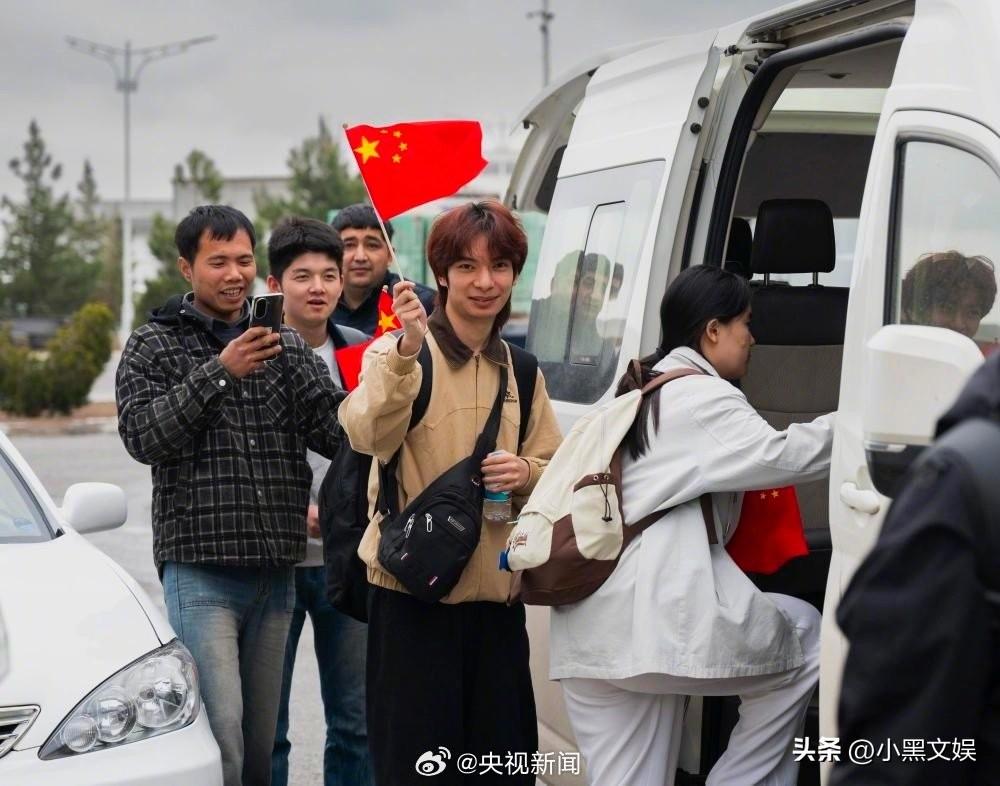 世界并不太平，你的背后是祖国！
直到看到很多国人从中东地区安全撤离，才感受到外交