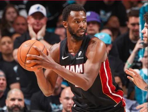 被绝平+被绝杀，斯波一世英名被毁了，三球一战打掉阿德巴约后斯波方寸大乱，最后能打