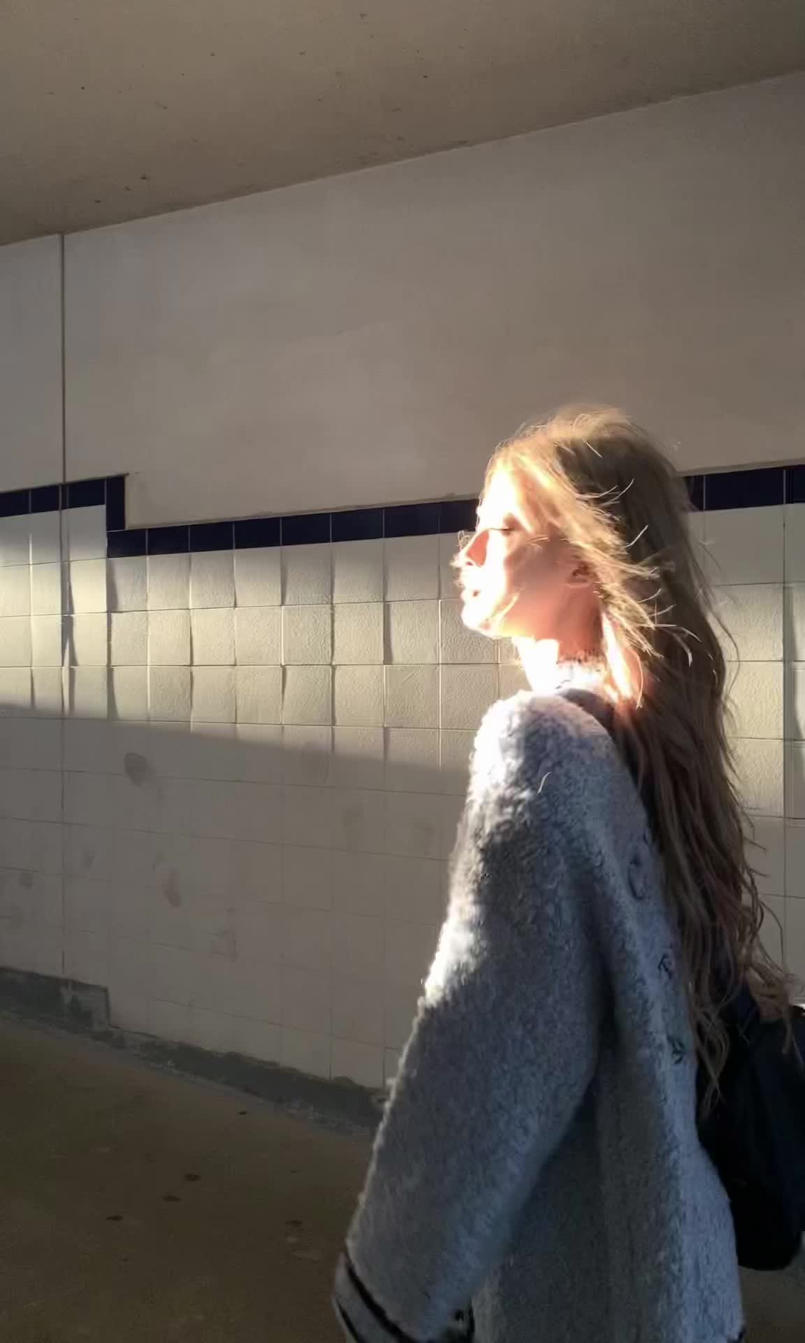 “缘分这种东西 太随便就会错过 太认真就会难过”