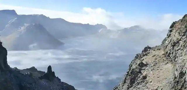 长白山回应天池仿佛煮沸的开水这就是所为的“海浩”现象！是极寒天气下，海面水汽遇冷