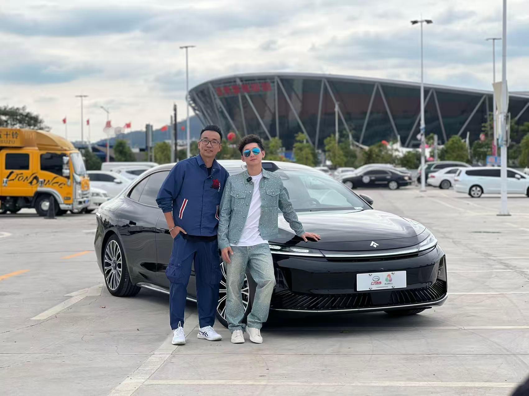 和两届奥运冠军  一起参与全运会拍摄，大会居然安排了还没预售发布的昊铂A800！