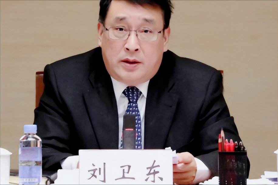 枪杆子里出政权，但枪杆子里绝对不能出蛀虫！

别急着给航母拧螺丝，先去把弹药库的