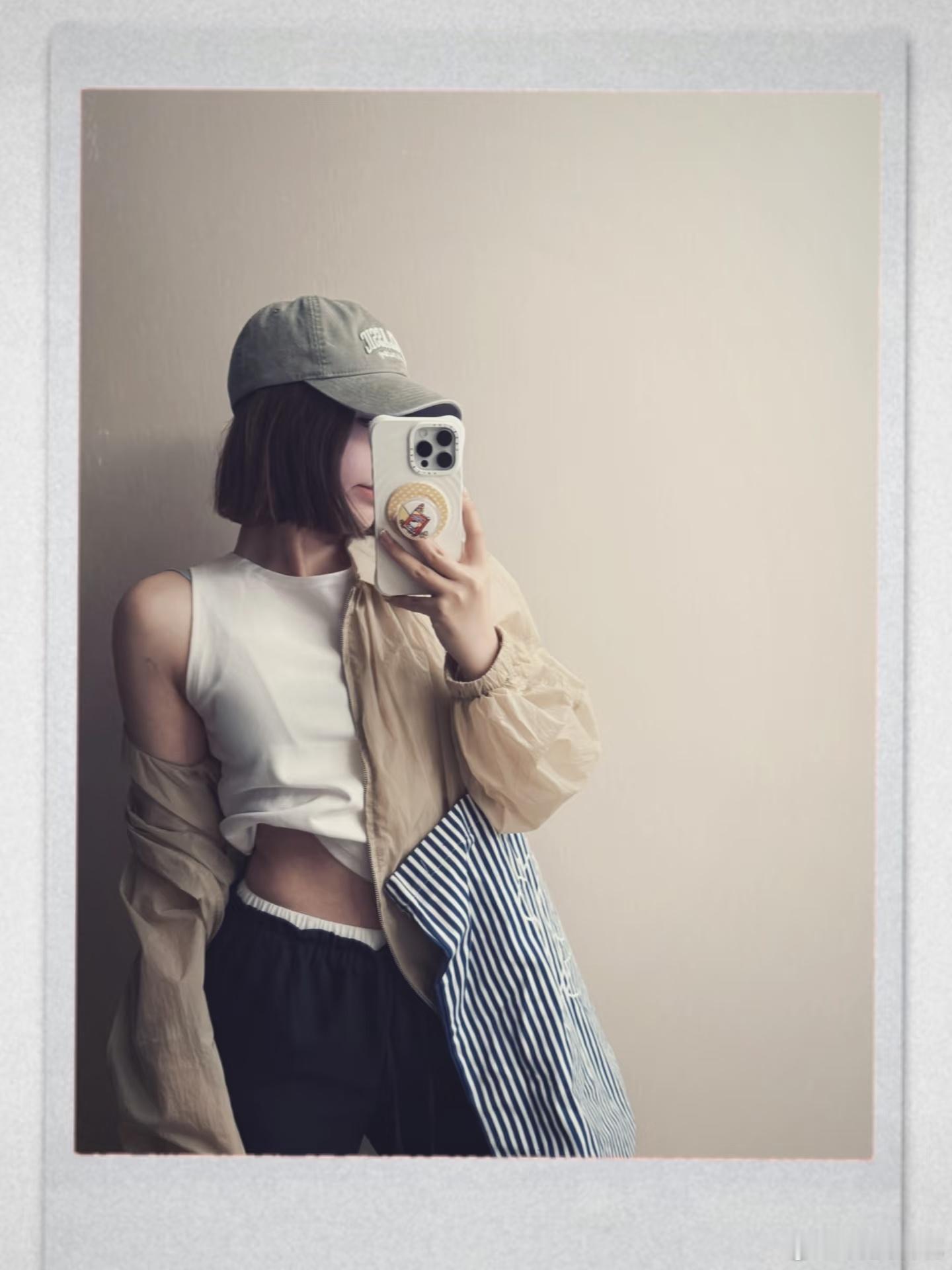 快乐很轻，轻到一句问候、一杯热茶就能托住今天刚好，明天也值得期待！今日份的OOT