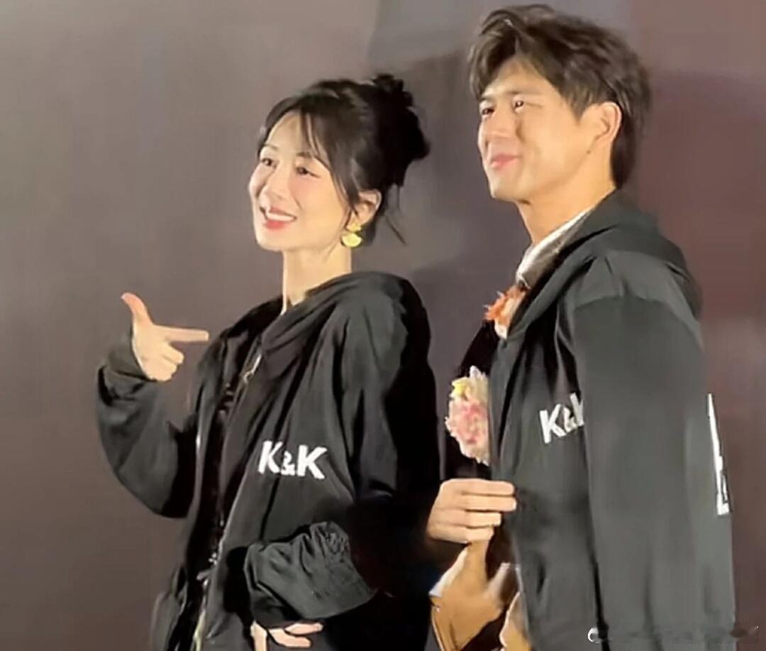 杨紫和李现也是吓得一身冷汗啊😰幸好当年好好背台词好好演戏了，要不然就要被明德大