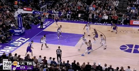 斯玛特三分！ 今天第四个了！湖人vs爵士