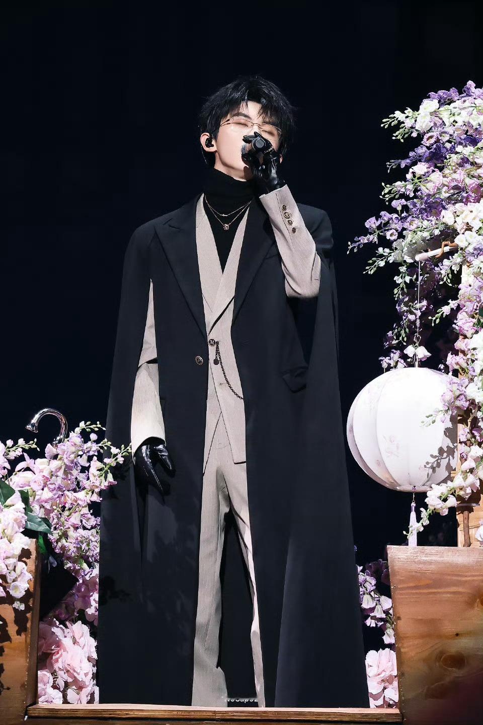 我的天呐 这是今晚马嘉祺神图吧 ！！！