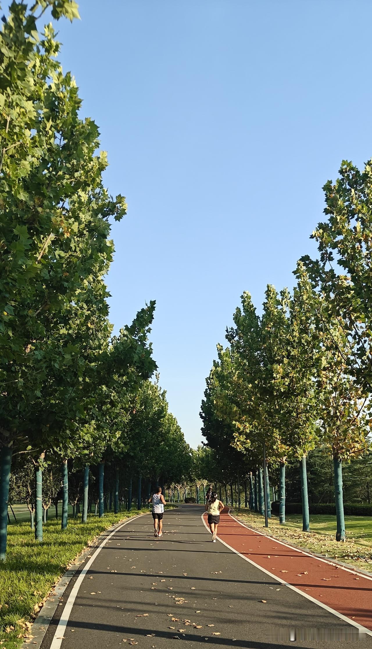你能想象最近陕西的高温天，一楼住户室内温度是多少？你以为所有劳动者都有高温补贴，