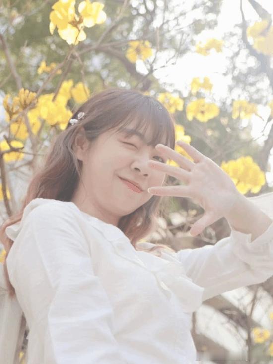 《LOL》美女主持患癌离世 追悼会改“粉丝见面会”LCK CUP香港站总决赛的主