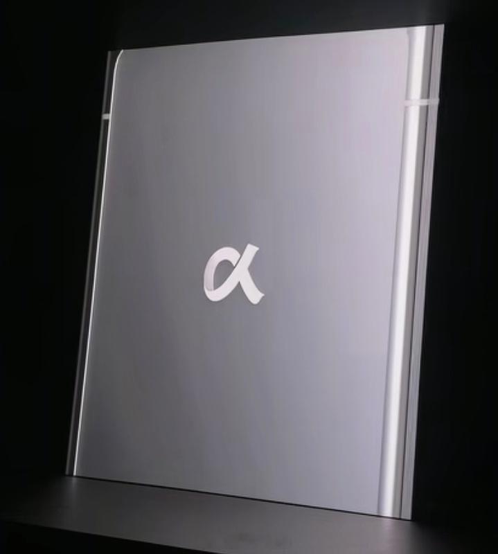荣耀Robot Phone荣耀Robot Phone，我还是更加喜欢以前工程机的
