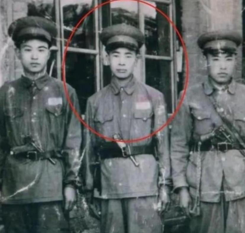 1948 年，一个日本人冒充中国人，加入了解放军，征战半个中国，立下汗马功劳，还