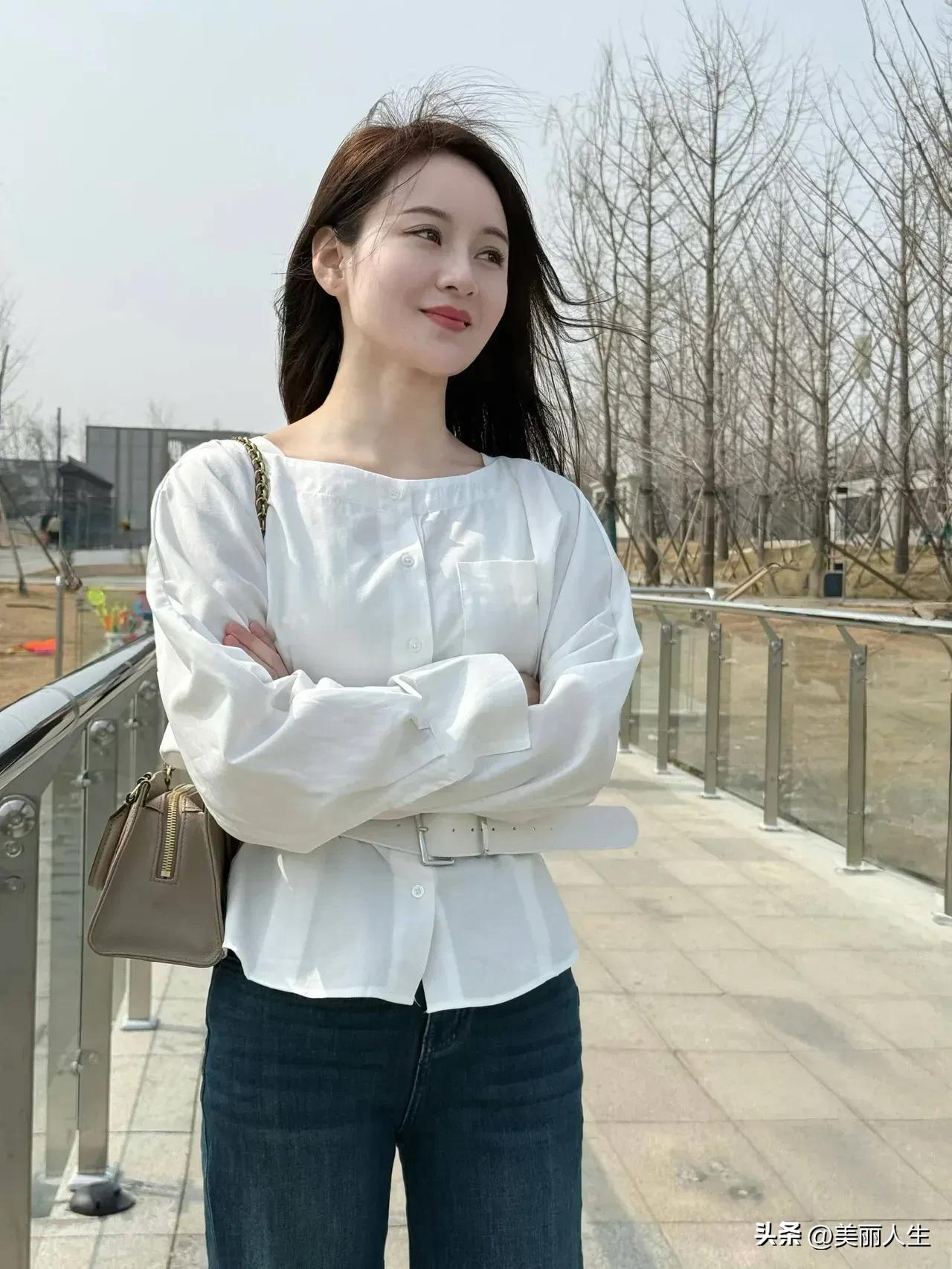 春山可望，春水初生，
花开正好，岁月温柔。