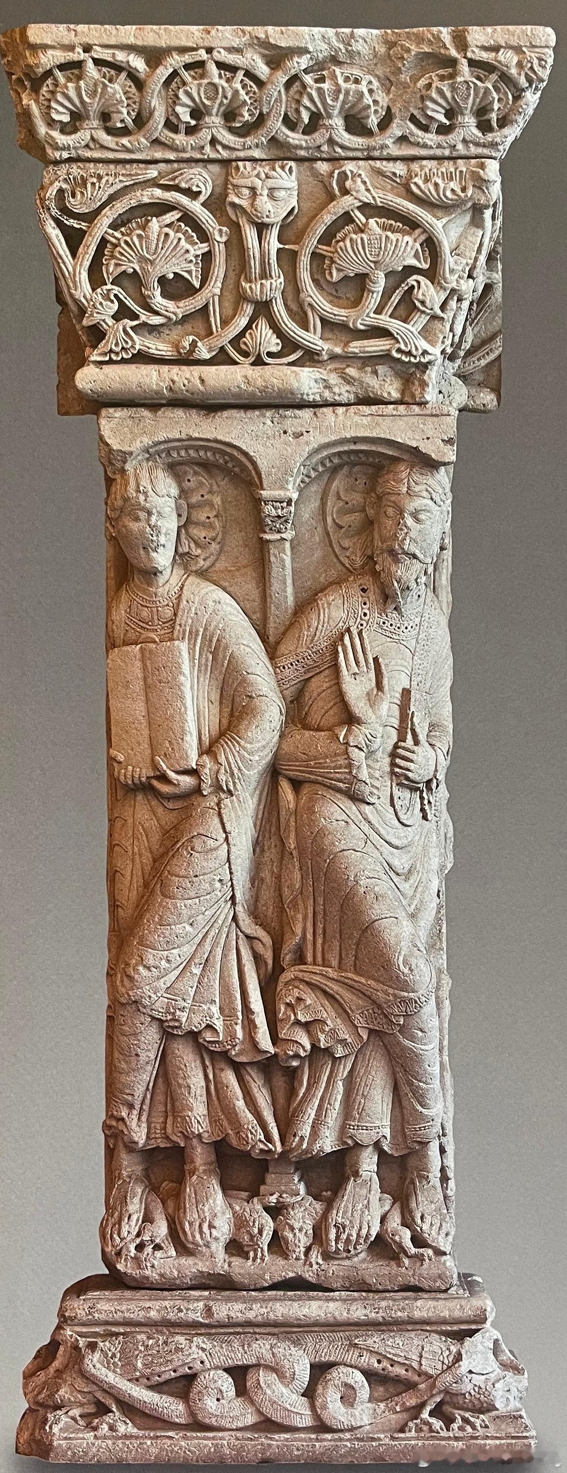 # 罗马式时期艺术  ROMANESQUE # 柱头上的装饰与雕像图1. 描绘一