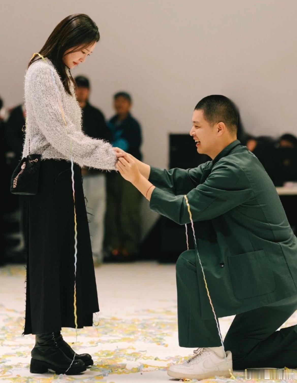 马頔自曝和李纯吵架后出走马頔：小发雷霆，让她知道爷们要脸第二天马頔：爷们要老婆马