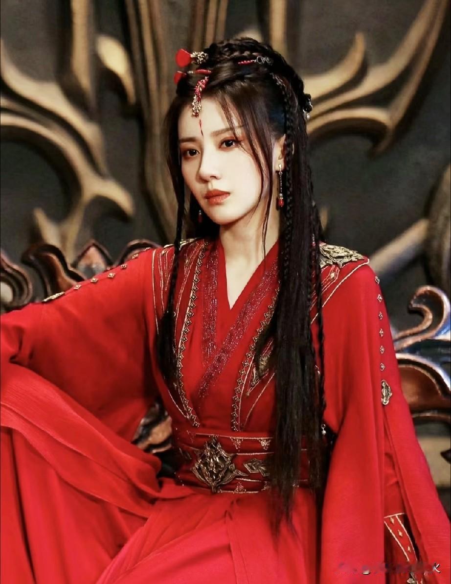 终归是执念害人不浅啊！
《佳偶天成》 中王鹤润饰演的辛湄看到肖顺尧饰演的白宗英出