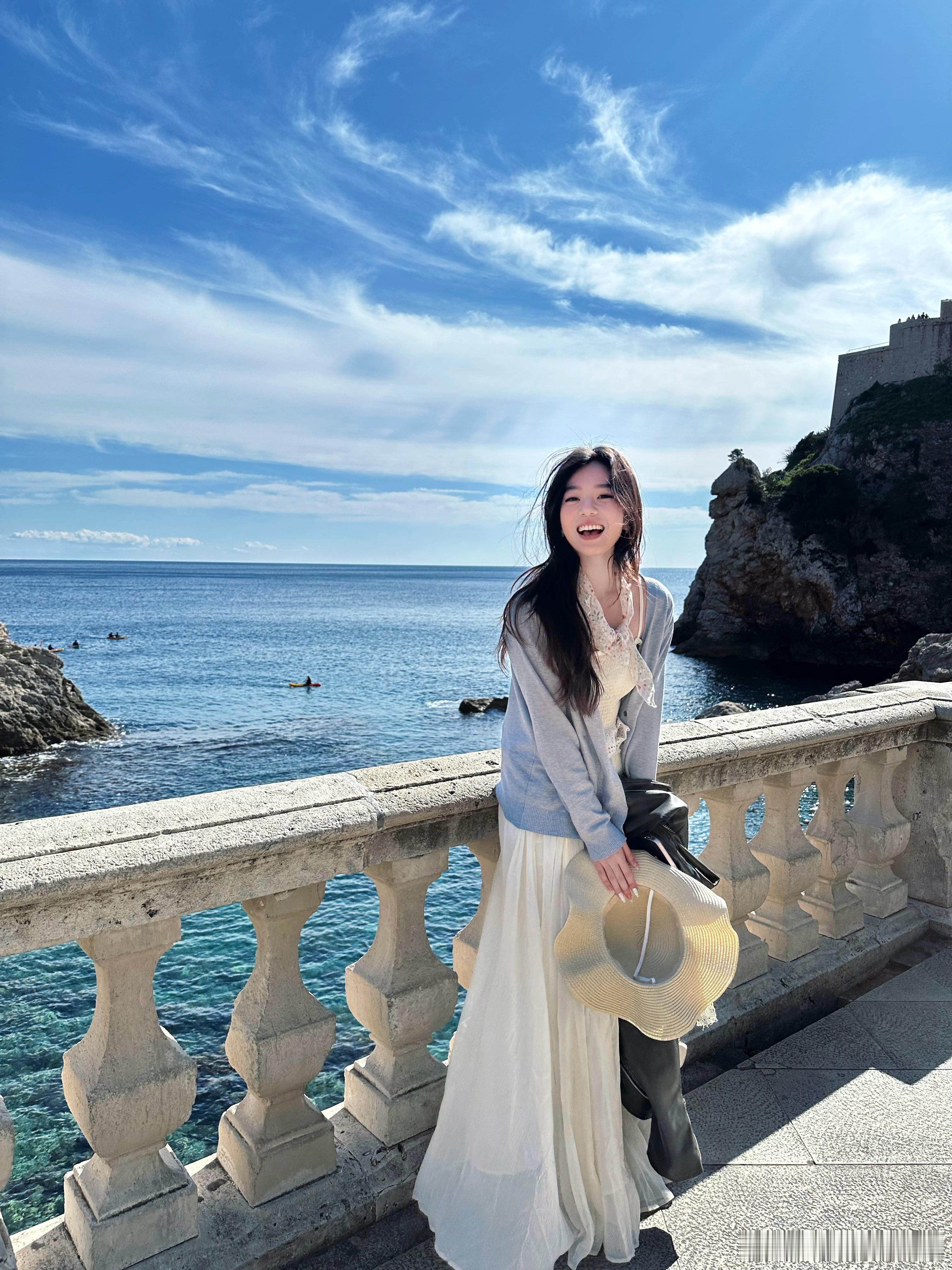 在地中海看夏天的到来🏖🌊  ​​​