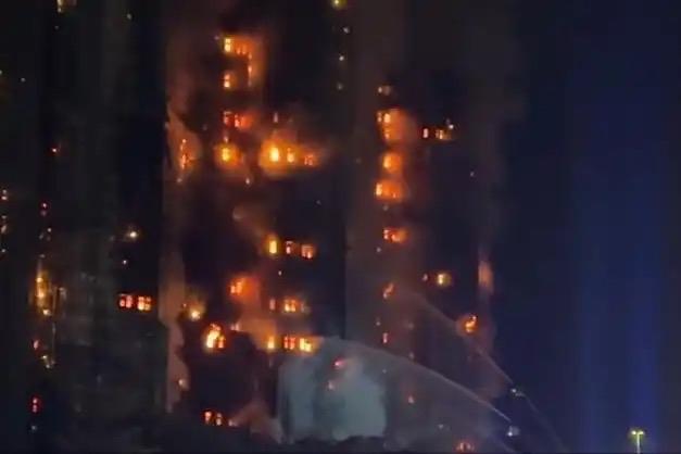 香港宏福苑五级火警警示：高层火灾逃生“辨位置”比跑更快！

11月26日香港大埔