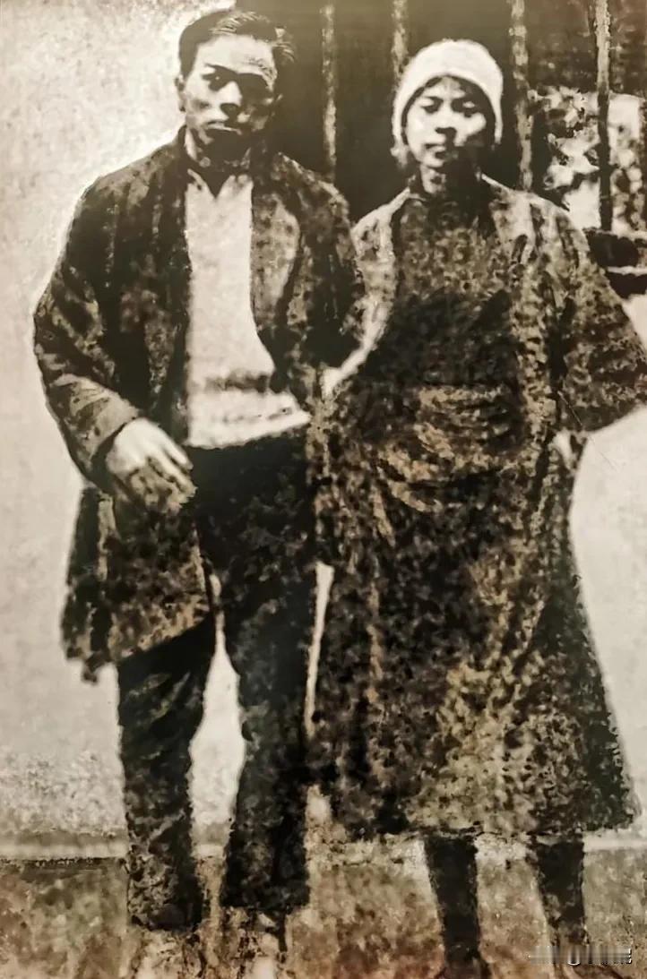 陈铁军和周文雍夫妇二人在革命中互生情愫，没空举行婚礼，终于结婚了，却是在行刑场上