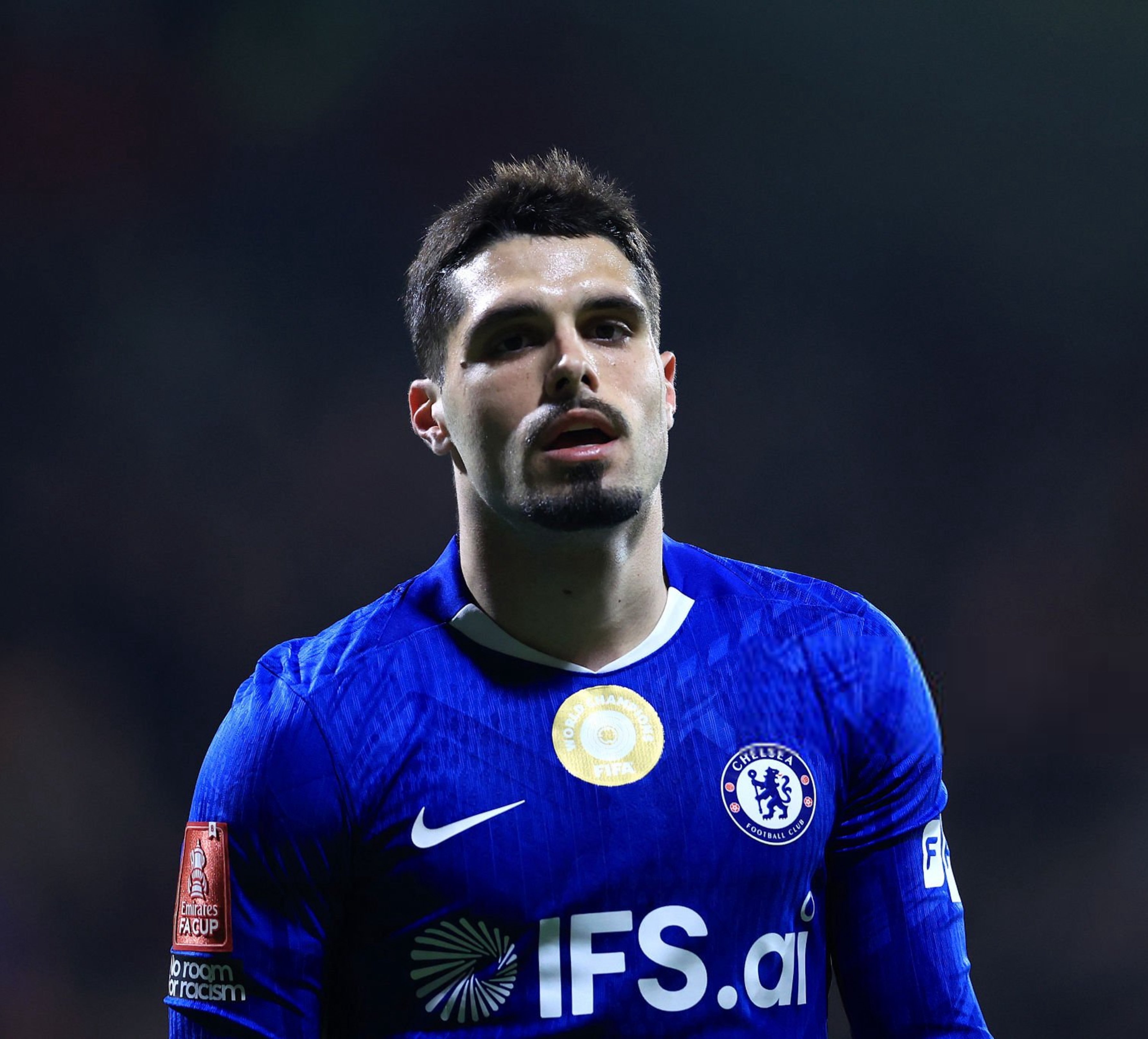 世体：巴塞罗那有意引进佩德罗·内托担任边锋。俱乐部对他评价很好，他可以胜任两个边