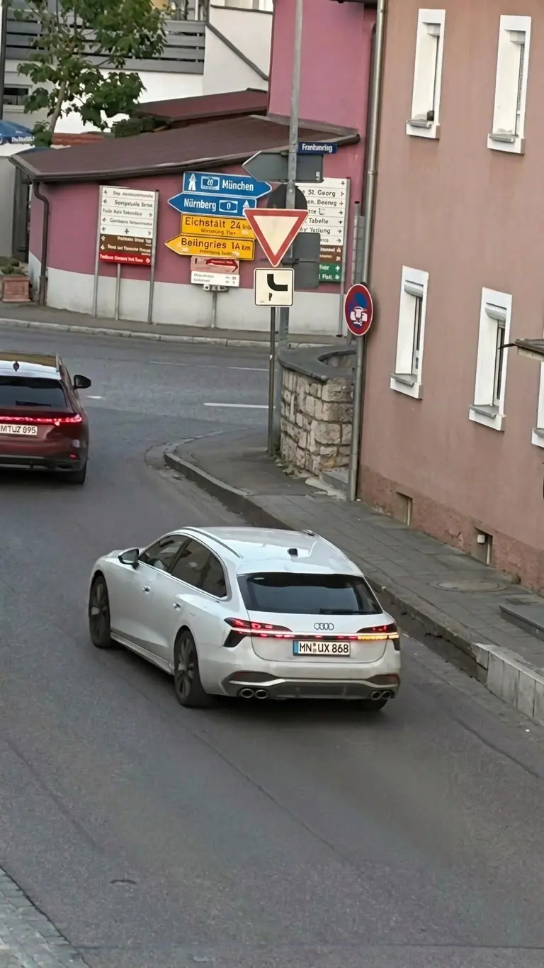 全新奥迪S6 Avant 在德国被发现