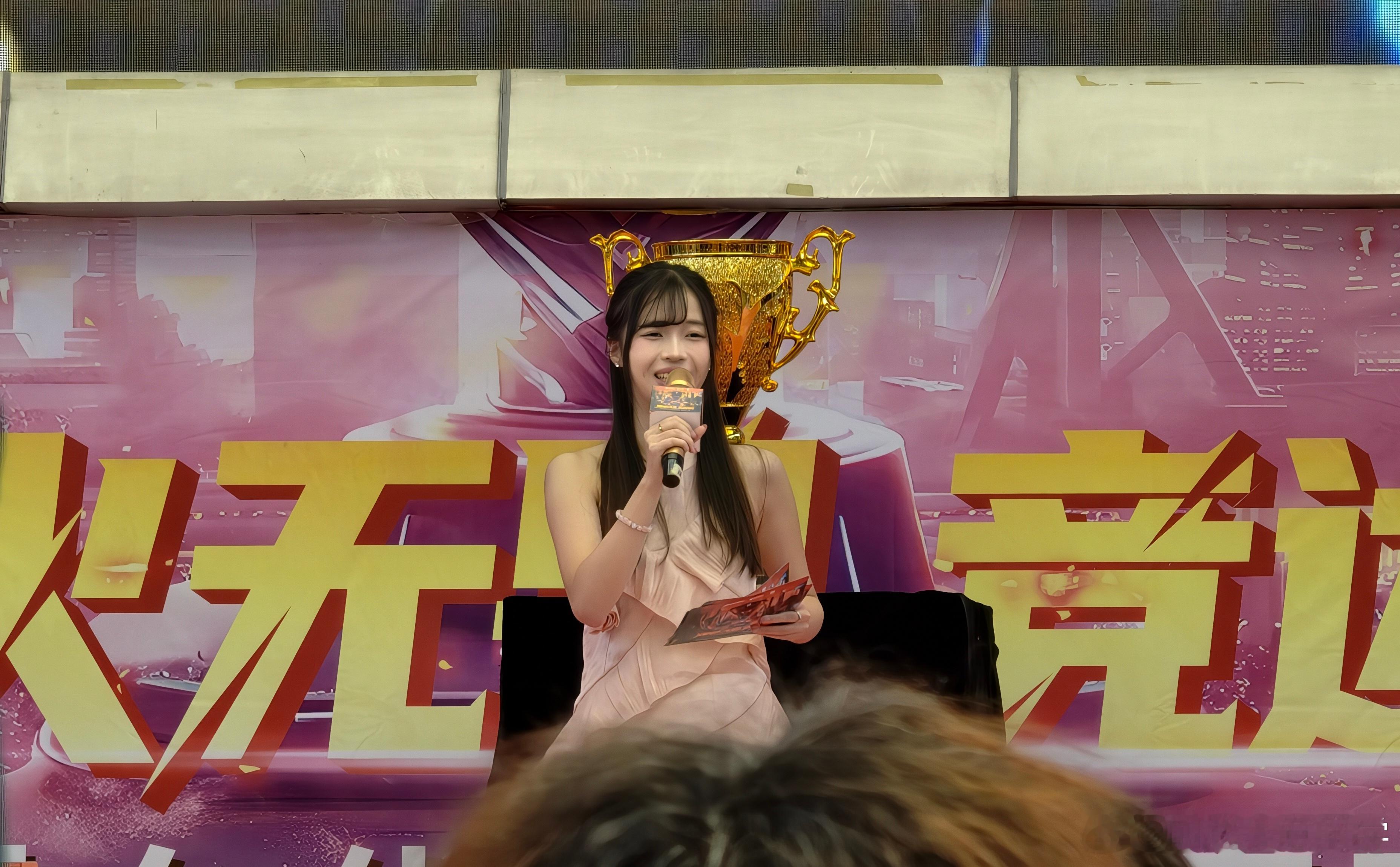 来广州大学城看2025达尔优高校电竞赛·全国总决赛了！四支队伍角逐冠军，现场竞赛