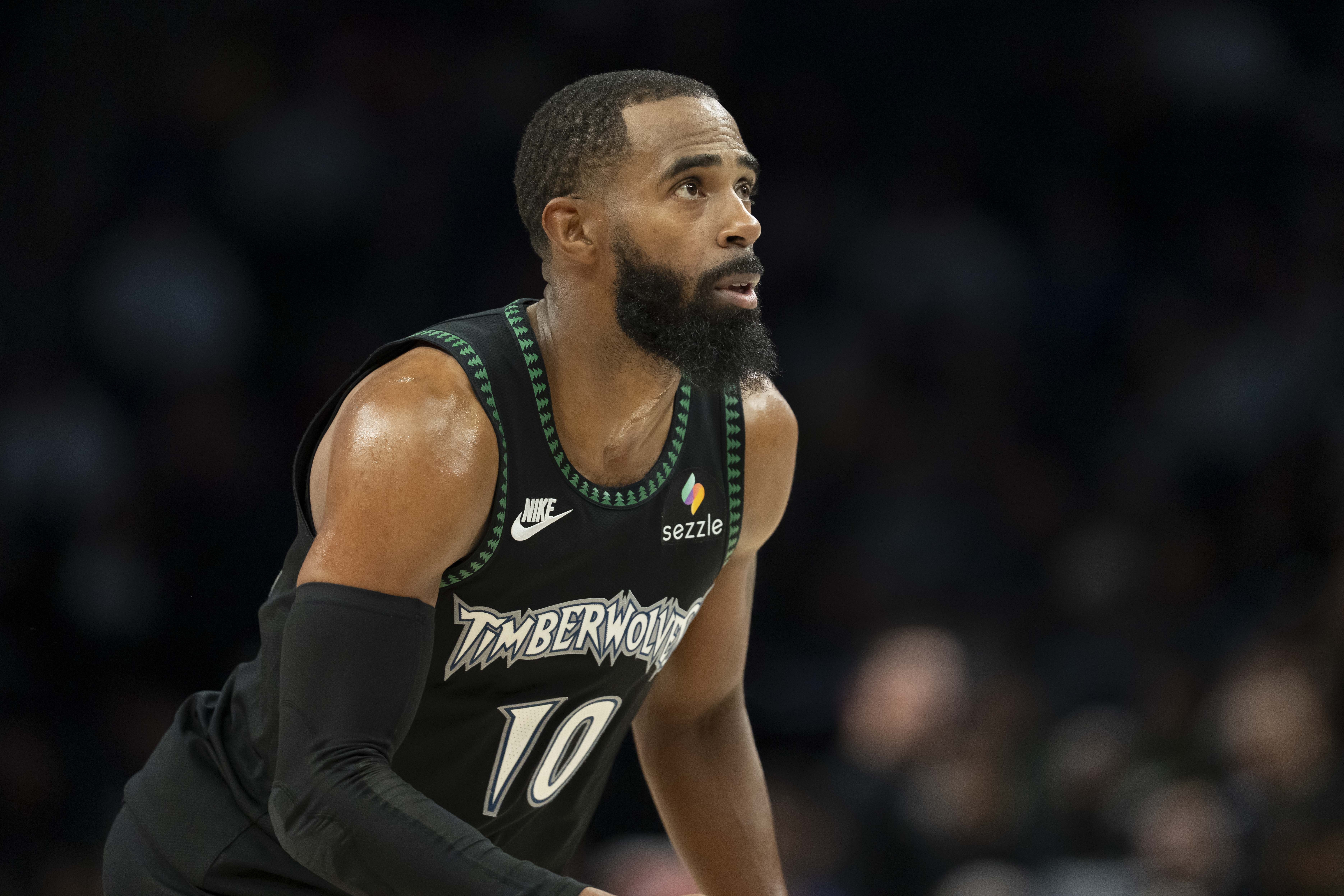 此前缺席了近4场比赛！今日森林狼对阵雄鹿 老将康利复出