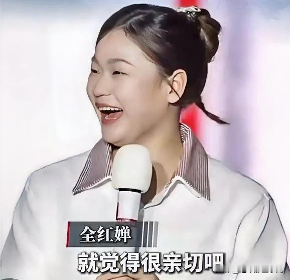 全红婵说自己是搞笑女，10月18日，全红婵现身上海线下品牌活动，活泼松弛的状态直