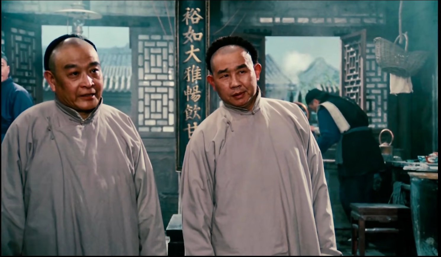 把你自己铐上吧……[坏笑] ​​​