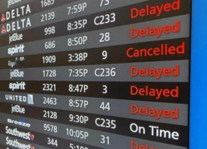 本周末美国各地 “超过 1700 个航班取消”——CNN
40 个最大的机场感受