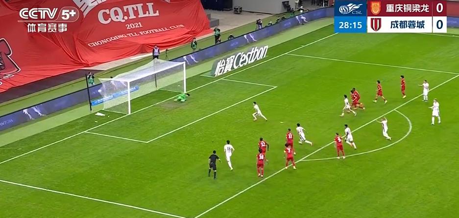 铜梁龙很兴奋，蓉城很沉稳！
首次川渝德比，西南球迷真是有福了！之前都是京沪大战，