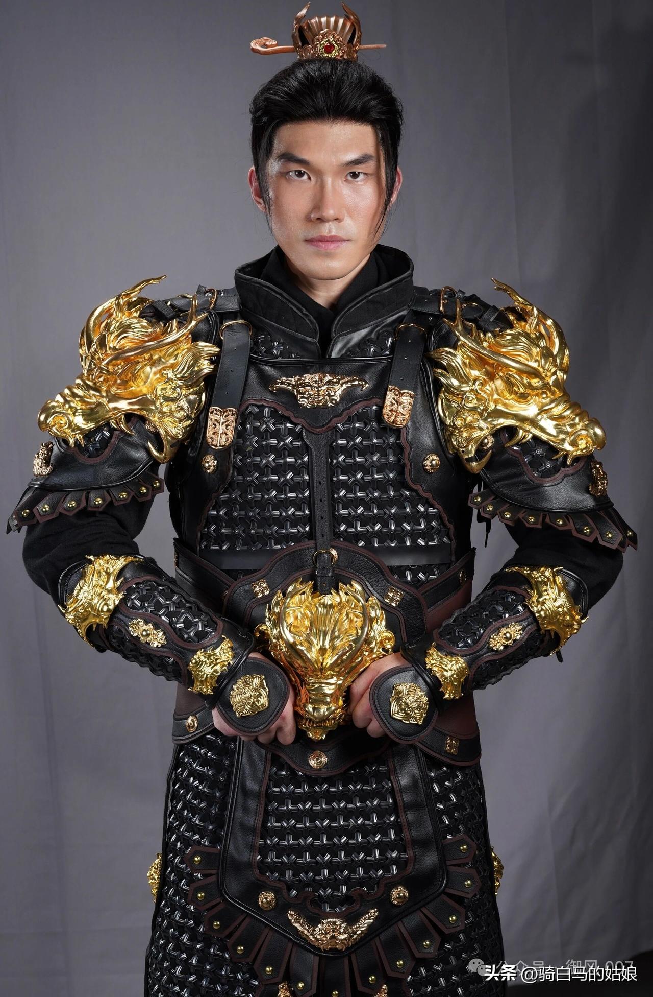 玄黑·十字锁子甲