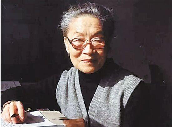 初读这段话，心头像是被轻轻点醒，尤其身为女性，一路走来受过委屈、扛过难处，越品越