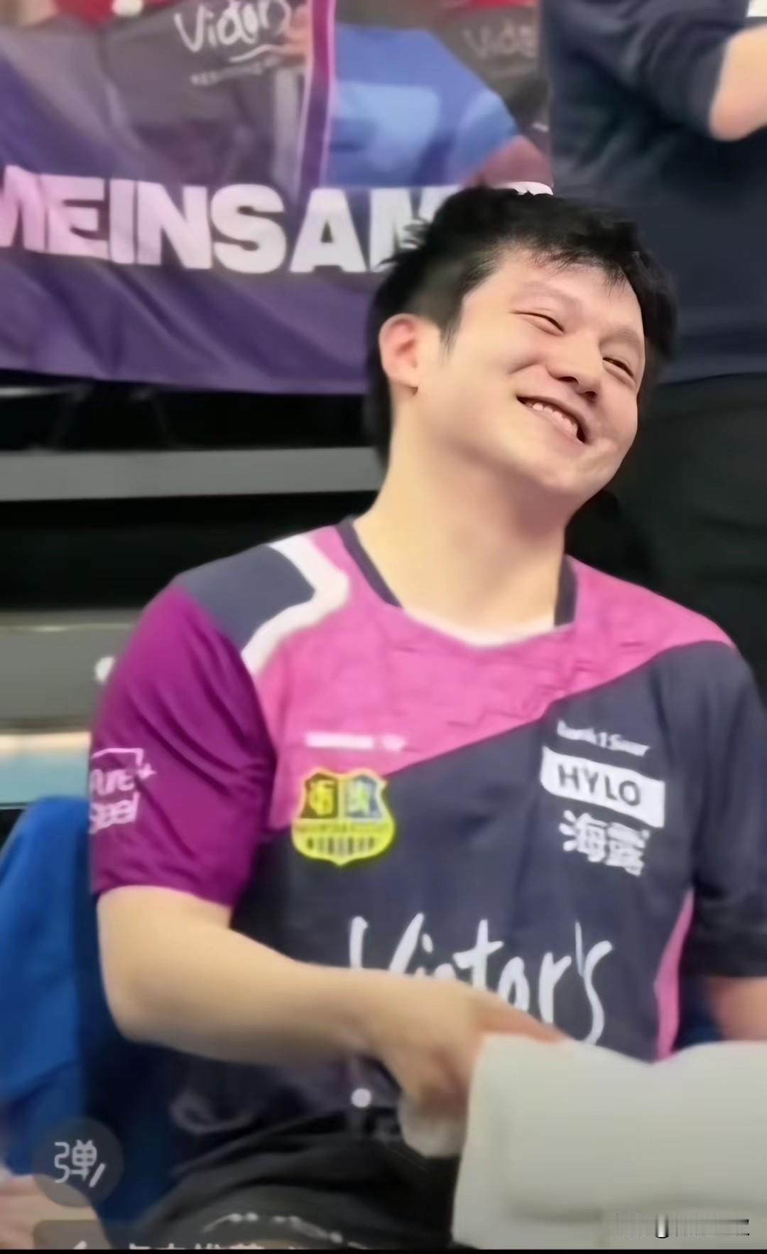 居然有说樊振东连输两盘，靠莫雷加德和达科晋级？

其实这些人不懂欧冠得分机制！