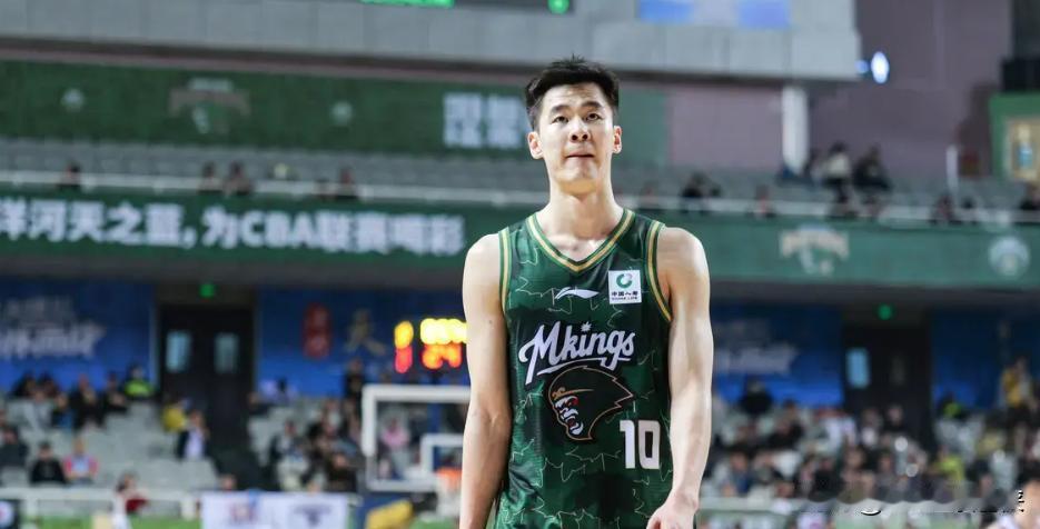 拒绝活塞，只为今天！本土得分王郭昊文再冲NBA：月底试训，下月还有三四支

26