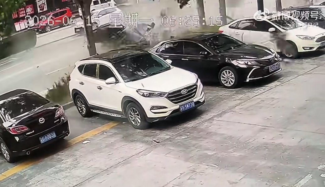 醉驾撞死环卫工涉事人员被刑拘酒驾必须严惩！这么恶劣还逃逸……太可恶了 
