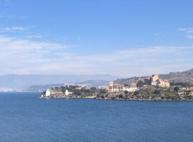 特朗普到底是要继续 “开大”，还是提前 “跑路”？

2026 年的当下，这个问